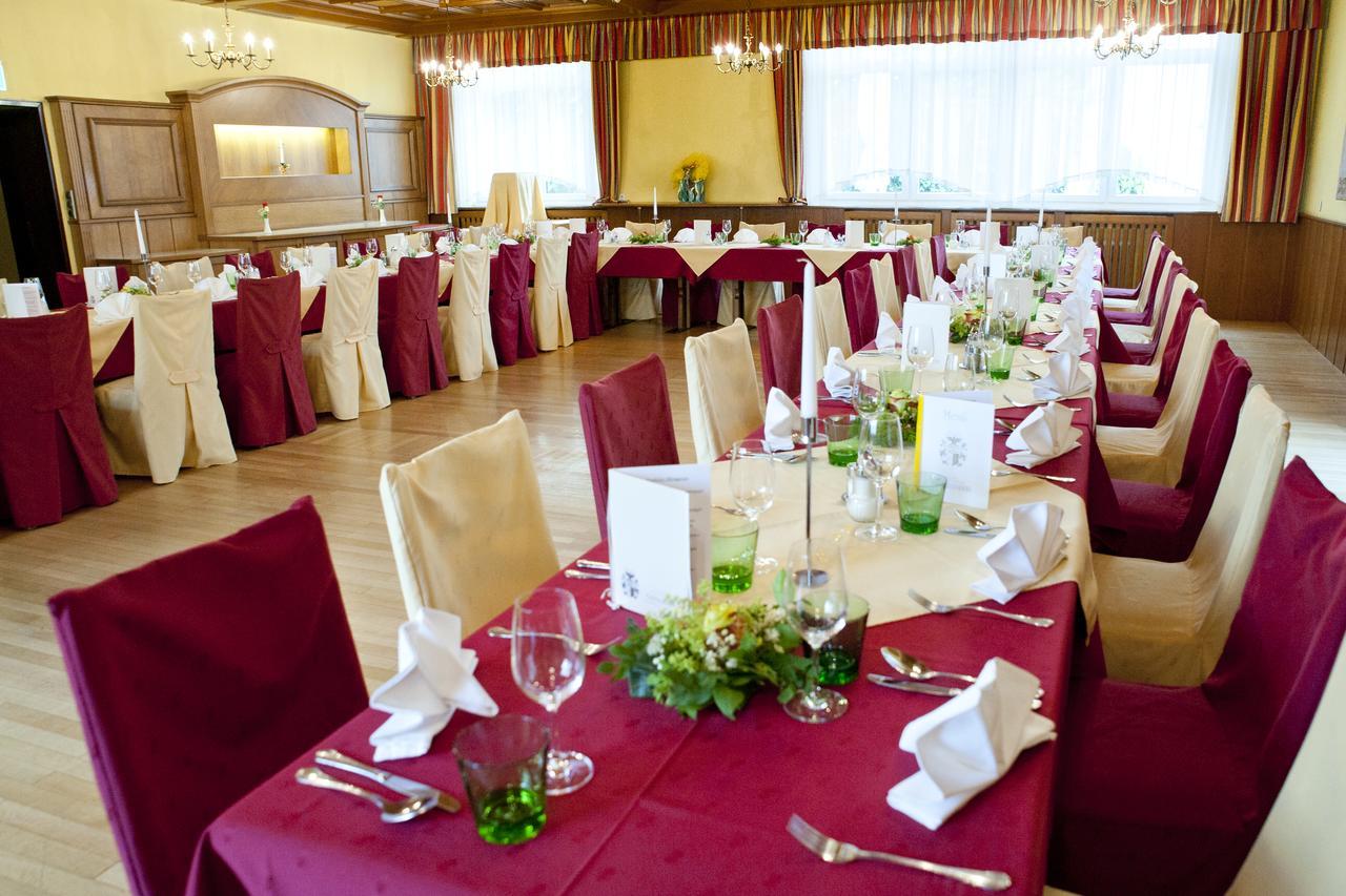 Hotel Restaurant Osterbauer Neunkirchen Exteriör bild